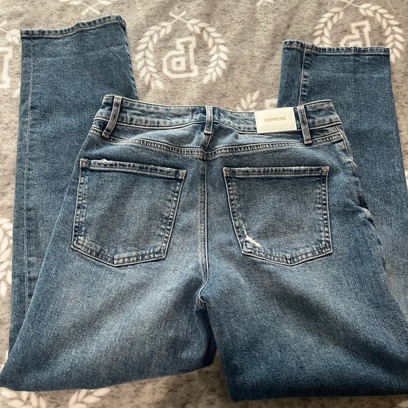Express NWT boyfriend jeans - Picture 3 of 4